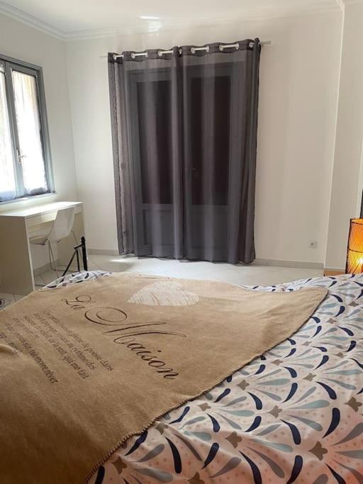 Villa Serenice - F2 Au Calme, Climatise, Wifi Et Parking Gratuit Nice Exterior foto